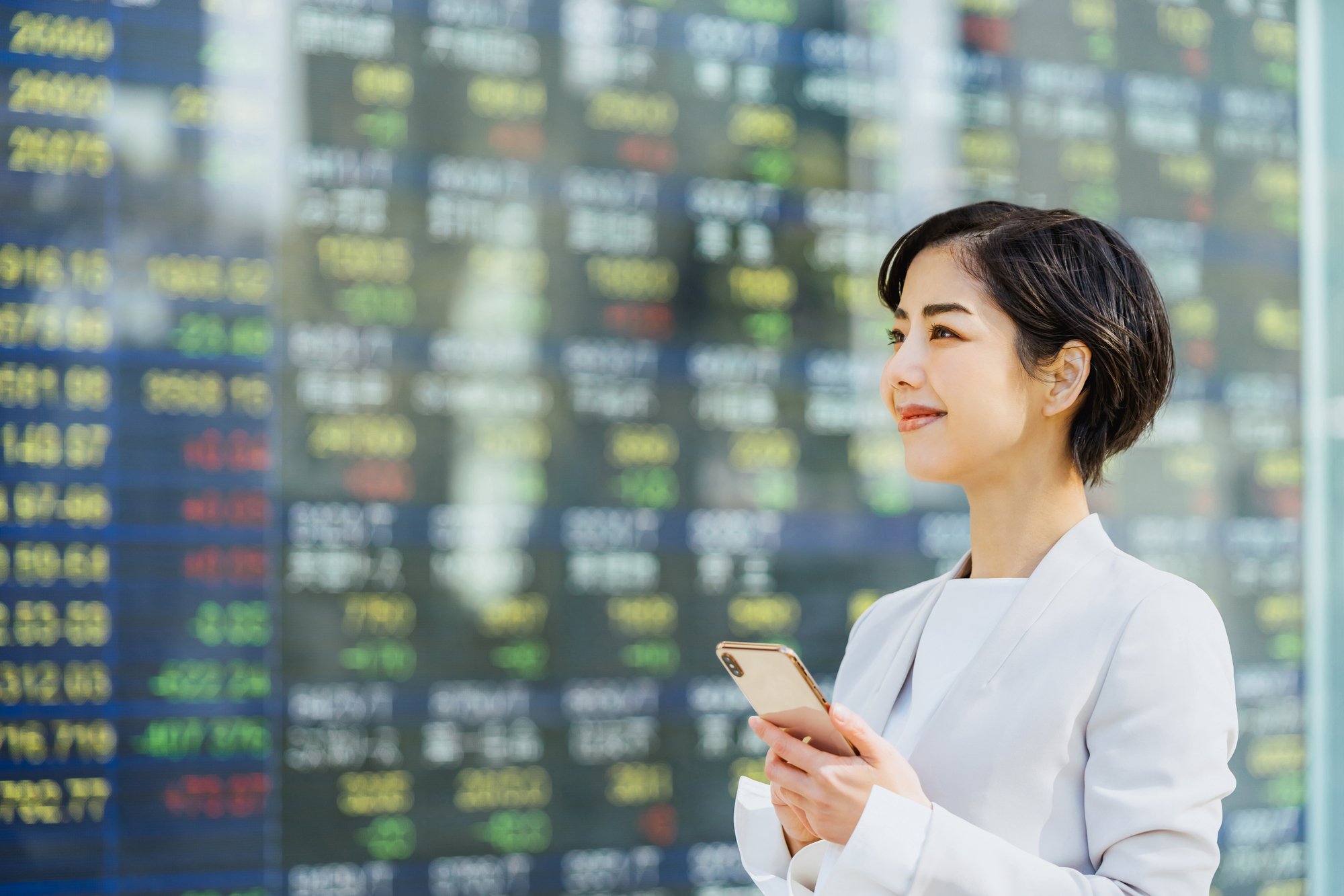三井住友銀行の売れ筋でインデックスファンドの群れから抜け出したファンドとは？